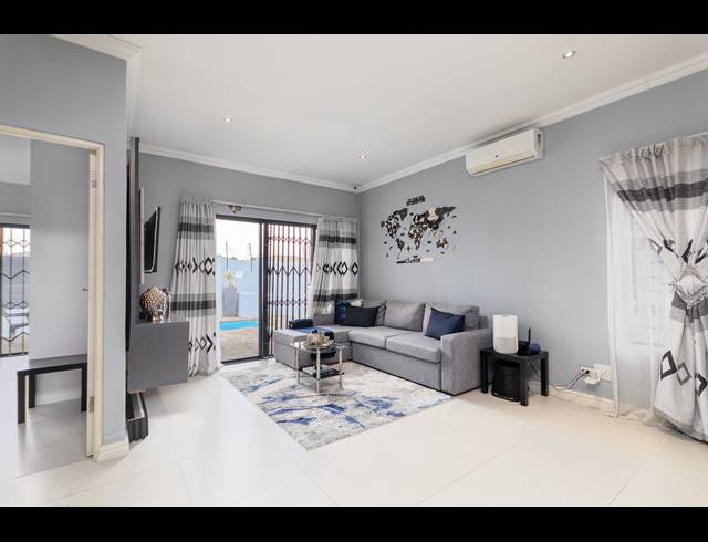 3 BEDROOM FREESTANDING FOR SALE IN PARKLANDS